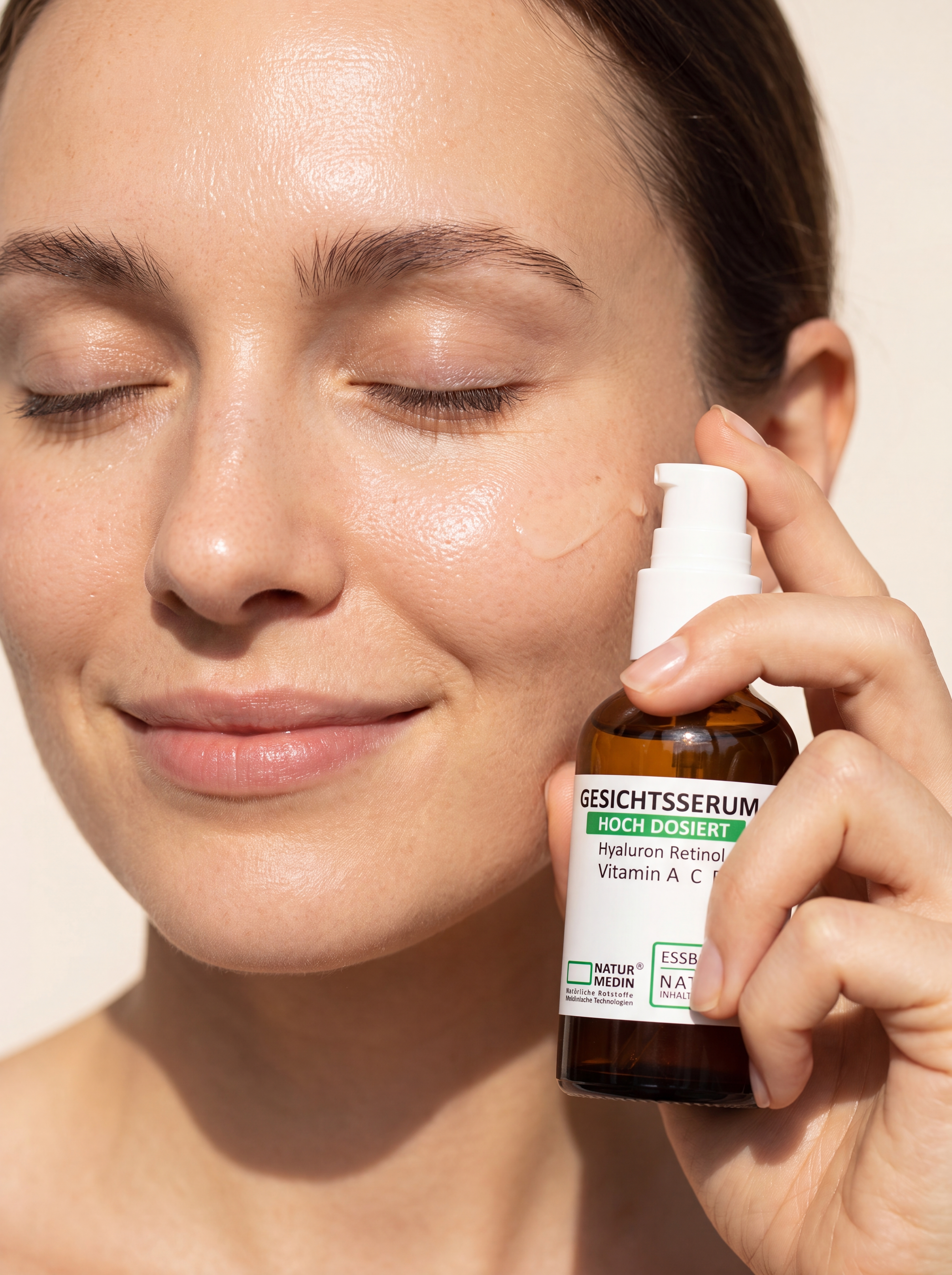 Gesichtsserum Hyaluron, Retinol, Vitamin ACE – für strahlende und straffere Haut